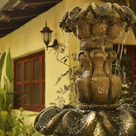 Hotel Real León Εξωτερικό φωτογραφία