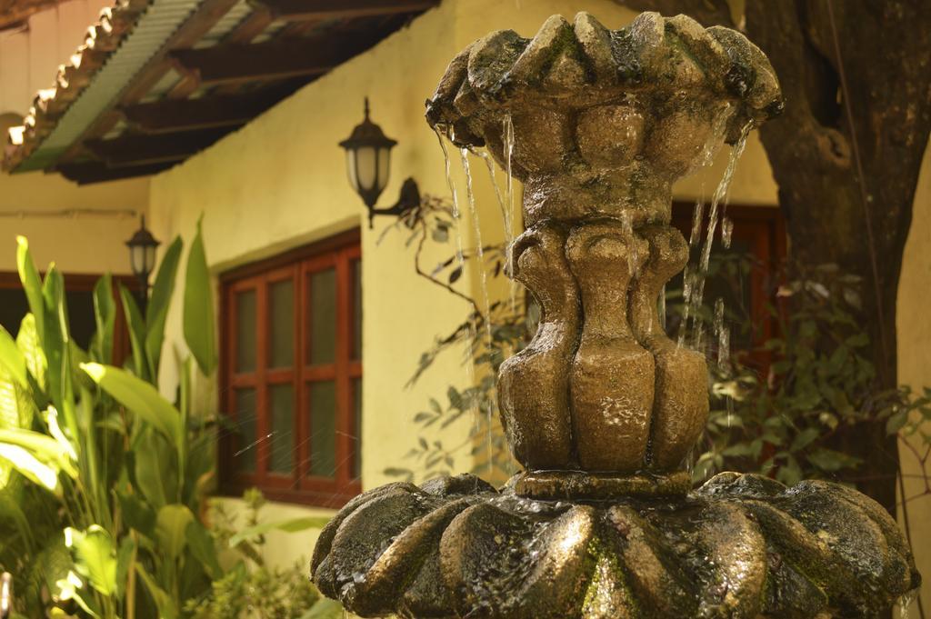 Hotel Real León Εξωτερικό φωτογραφία